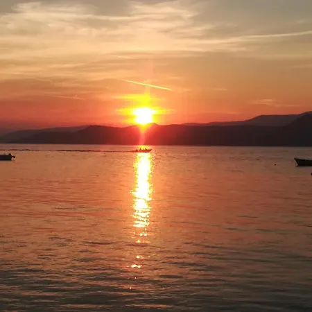Akrogiali *