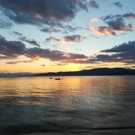 Akrogiali